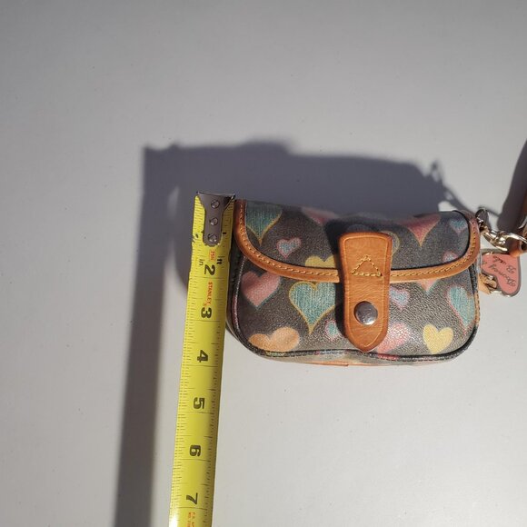 Vintage Y2K Dooney & Bourke Heart logo Wristlet **Read Description** - Picture 14 of 16